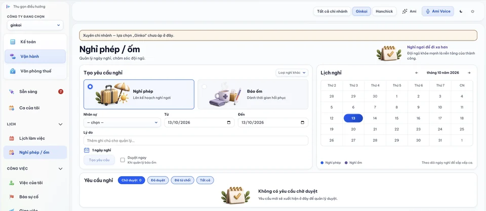 Real Ama Work light theme showing the Vietnamese time-off request and calendar interface